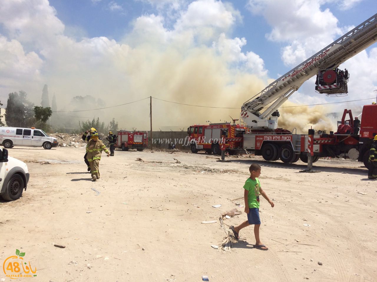 fire in makhzna (13).jpg